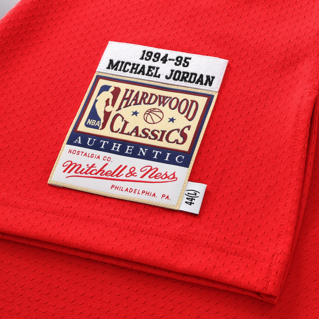 Chicago Bulls Mitchell & Ness Michael Jordan 1994-95 Road 45 Authentic Jersey - Red - Men's NBA Team Jersey Basketball Fan Apparel