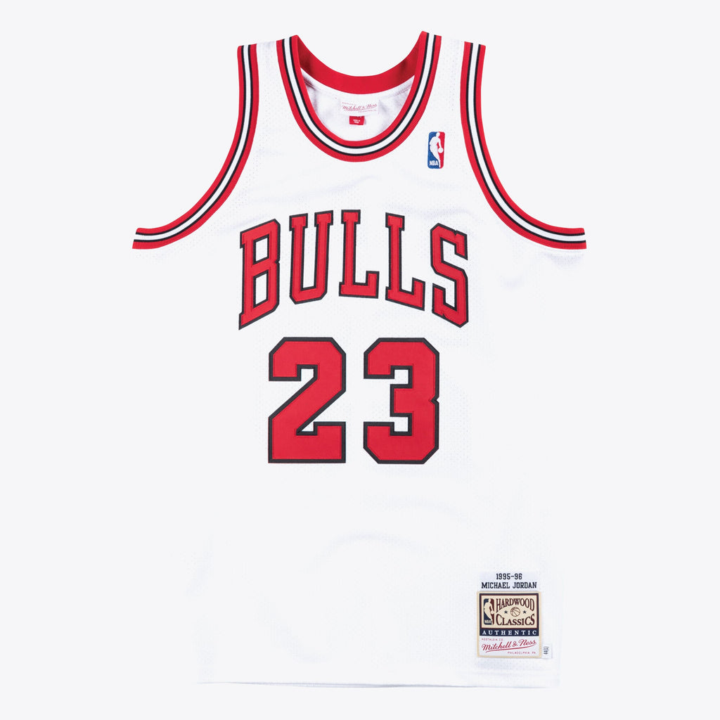Chicago Bulls Mitchell & Ness Authentic Jersey Michael Jordan 1995-96 NBA Team Jersey Basketball Fan Apparel
