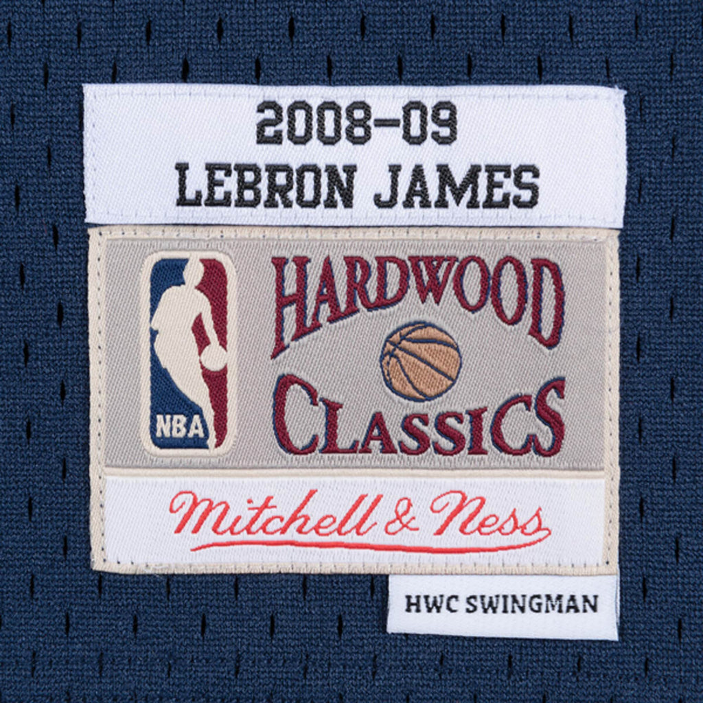 Cleveland Cavaliers Mitchell & Ness LeBron James 2008-09 Hardwood Classics Swingman Jersey - Navy - Men's NBA Team Jersey Basketball Fan Apparel
