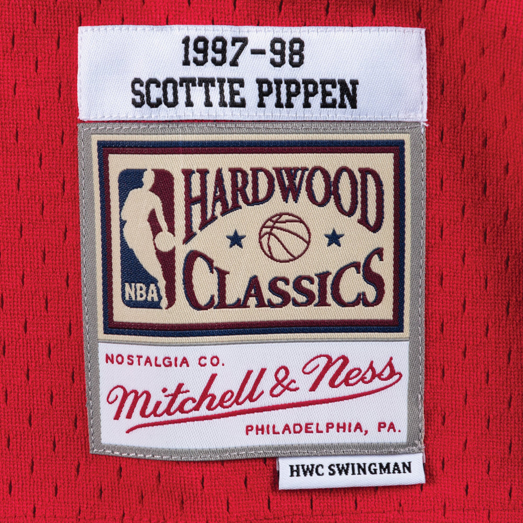 Chicago Bulls Mitchell & Ness Swingman Jersey Road Scottie Pippen 97 NBA Team Jersey Basketball Fan Apparel