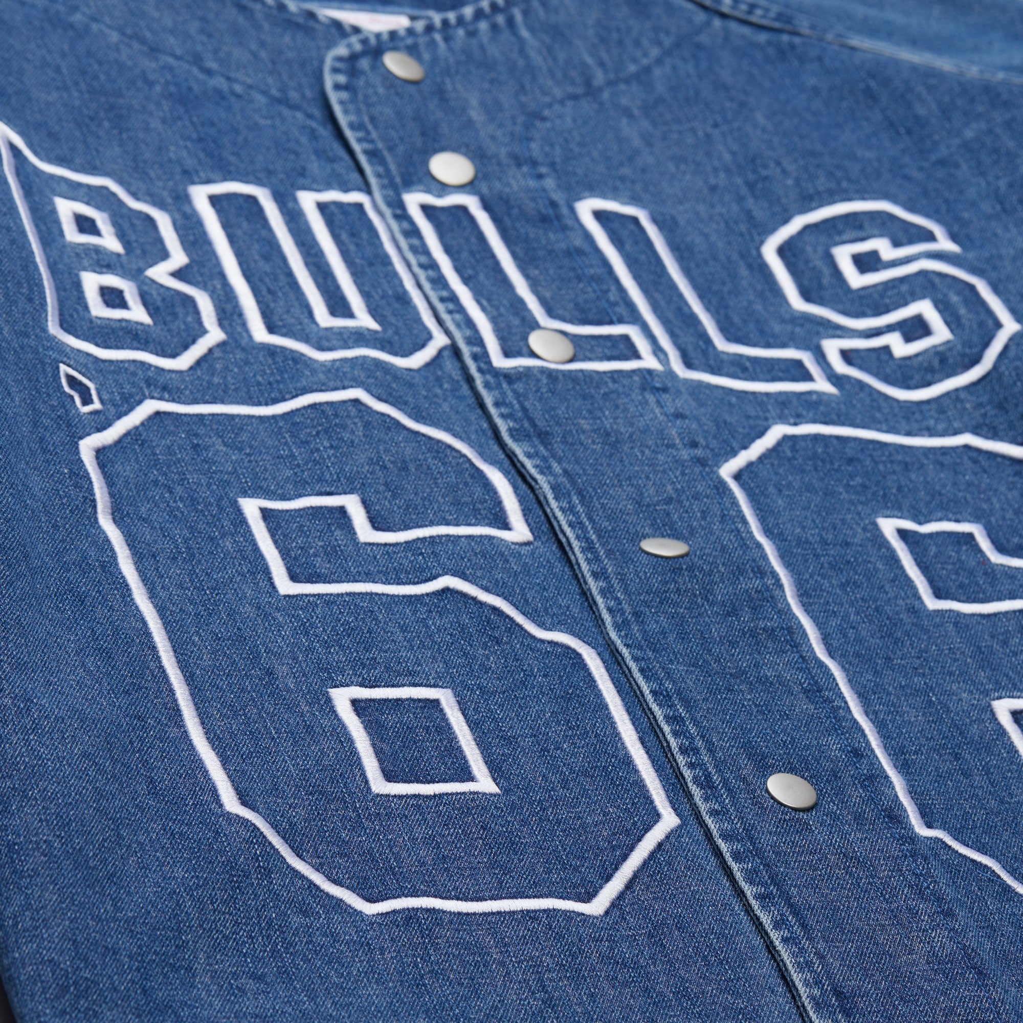 Chicago Bulls Mitchell & Ness Summer Breeze Baseball Jersey - Blue - Men's NBA Team Jersey Basketball Fan Apparel