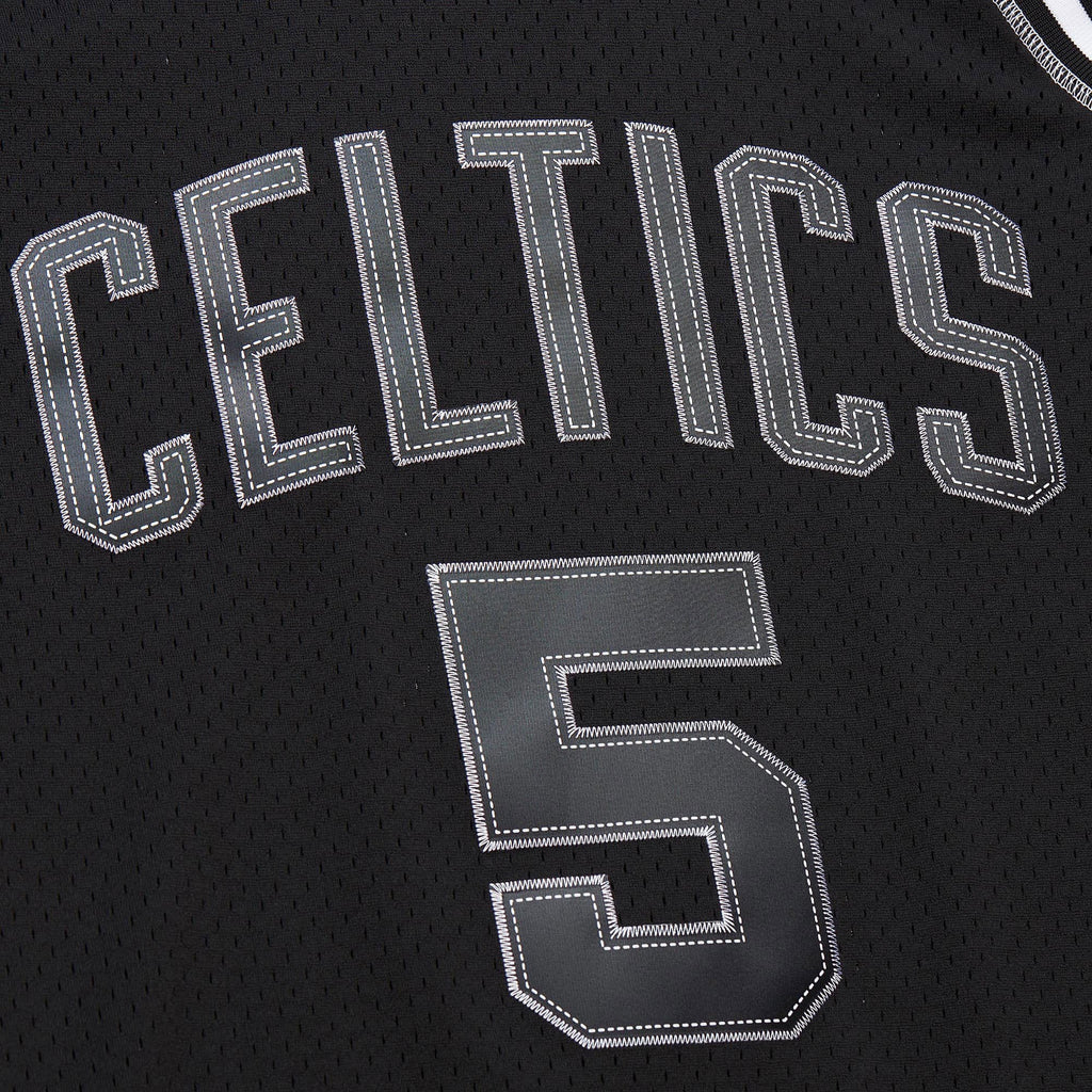 Boston Celtics Mitchell & Ness Kevin Garnett 2007 Contrast 2K Swingman Jersey - Black NBA Team Jersey Basketball Fan Apparel