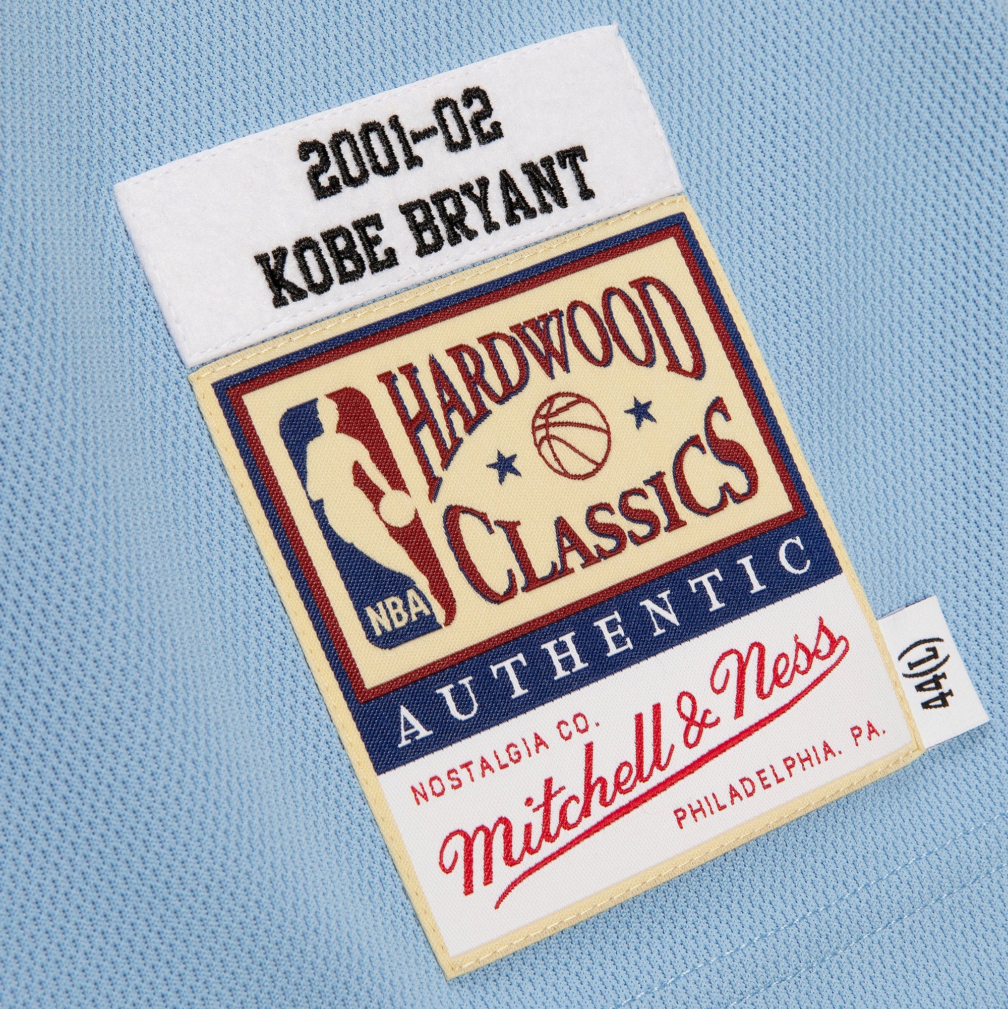 Los Angeles Lakers Mitchell & Ness Kobe Bryant 2001/02 Hardwood Classics Authentic Player Jersey - Powder Blue - Men's NBA Team Jersey Basketball Fan