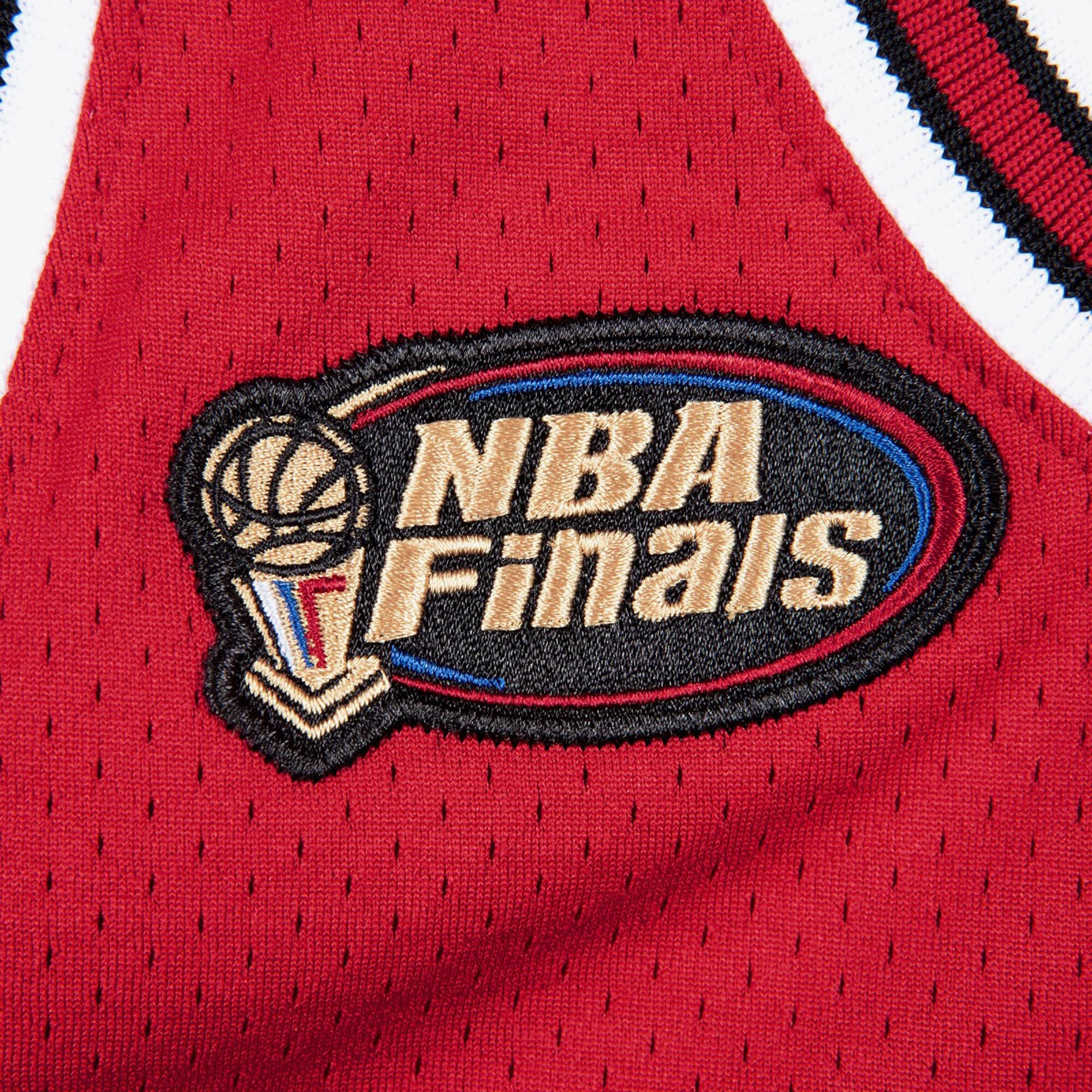 Chicago Bulls Mitchell & Ness Authentic Jersey Road Finals Michael Jordan 1997-98 NBA Team Jersey Basketball Fan Apparel