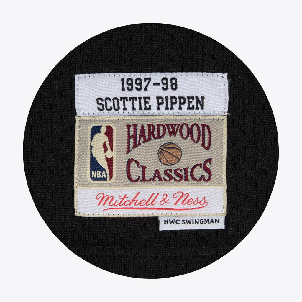 Chicago Bulls Mitchell & Ness Scottie Pippen 1997-98 Hardwood Classics Alternate Swingman Jersey - Black - Men's NBA Team Jersey Basketball Fan Appare