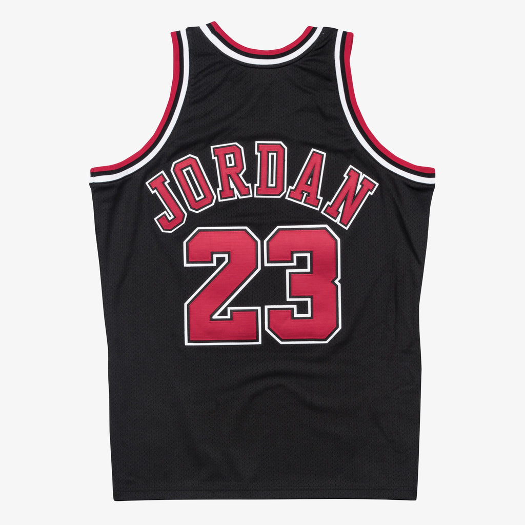 Chicago Bulls Mitchell & Ness Authentic Jersey Alternate Michael Jordan 1997-98 NBA Team Jersey Basketball Fan Apparel